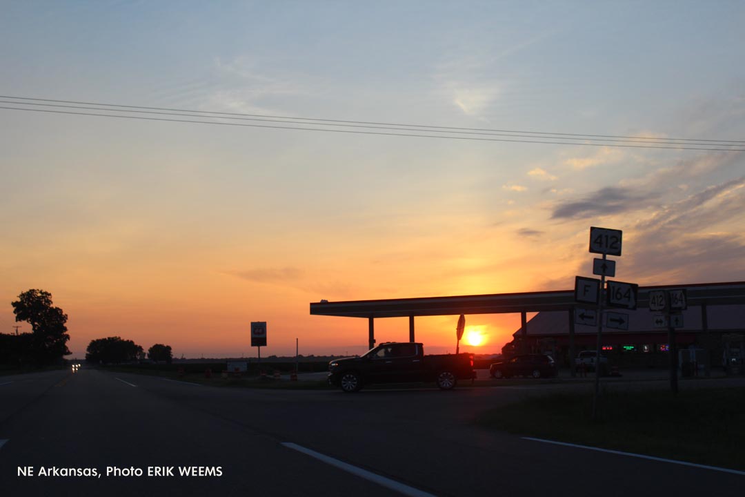 NE Arkansas Sunset and gas station